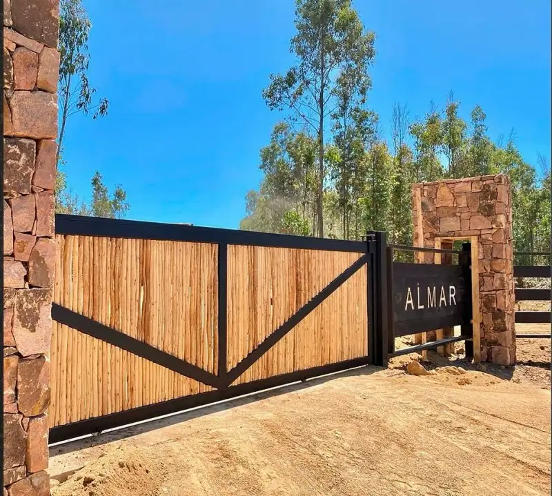 “ALMAR – Camino al Mar | Parcelas a Minutos de Matanzas, Puertecillo y Topocalma”.
